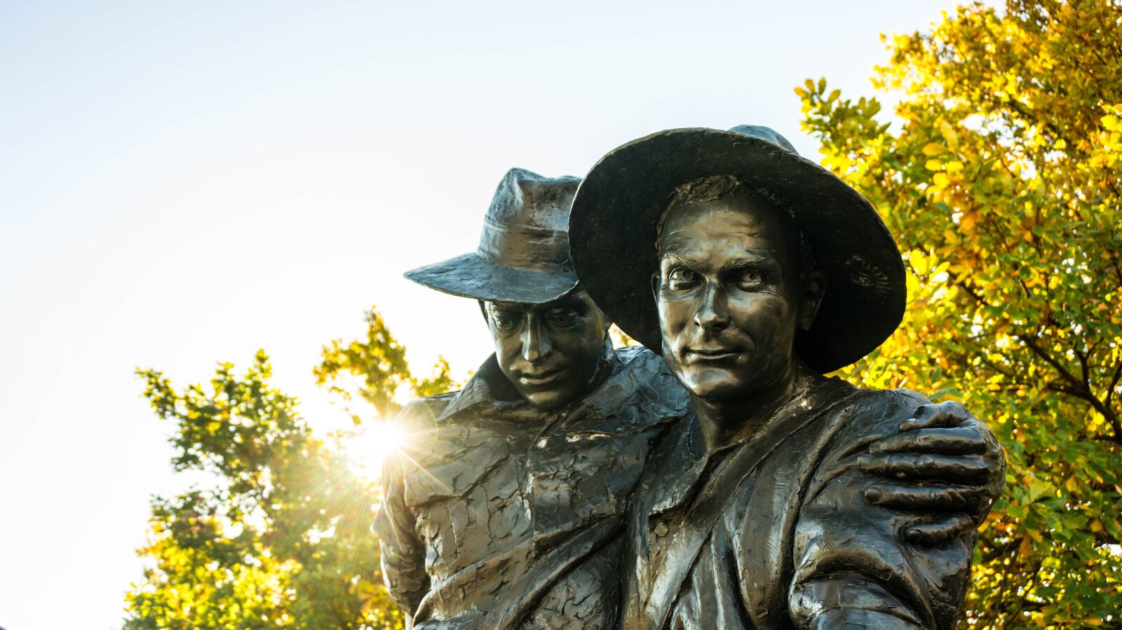 Sony Alpha NEX-5R + Sony E 16-50mm F3.5-5.6 PZ OSS sample photo. Anzac, soldier, soldiers photography