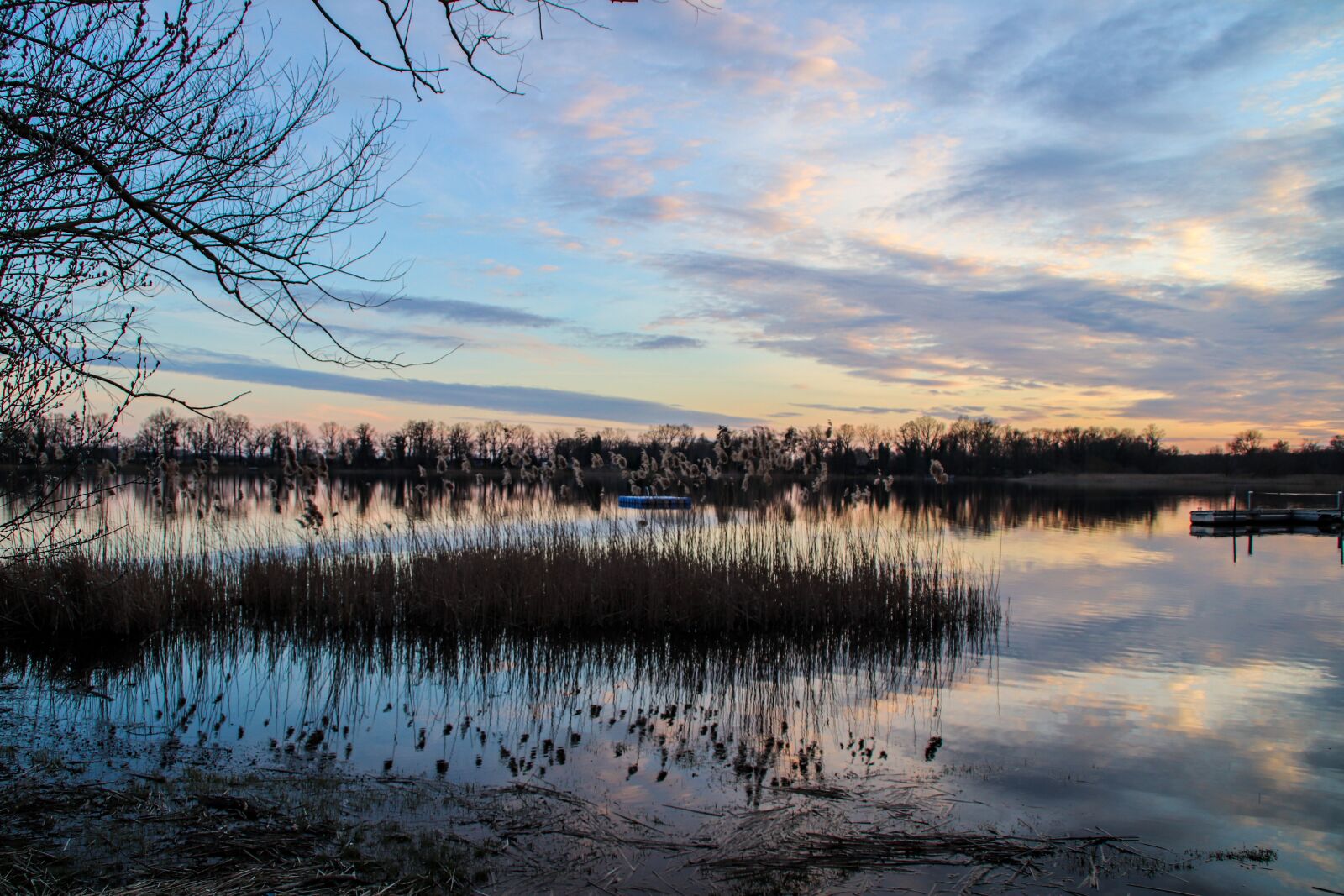 TAMRON 18-200mm F/3.5-6.3 DiII A14E sample photo. Sunset, sky, lake photography