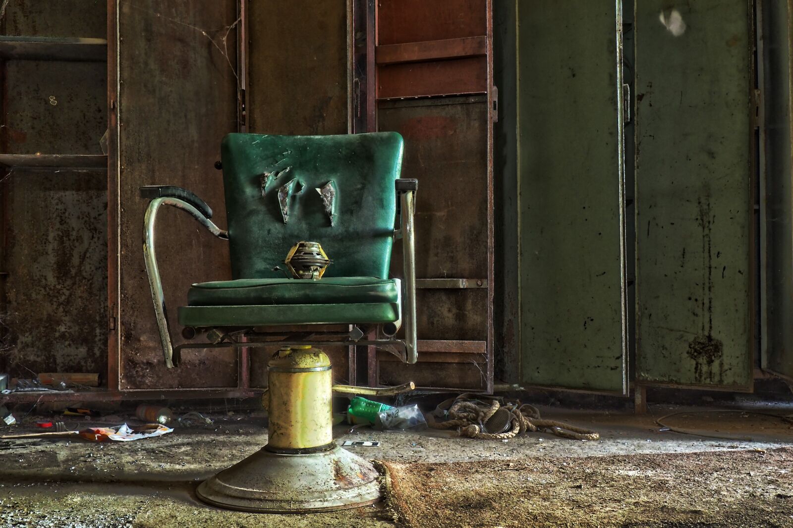 Olympus OM-D E-M10 sample photo. Lost places, chair, old photography