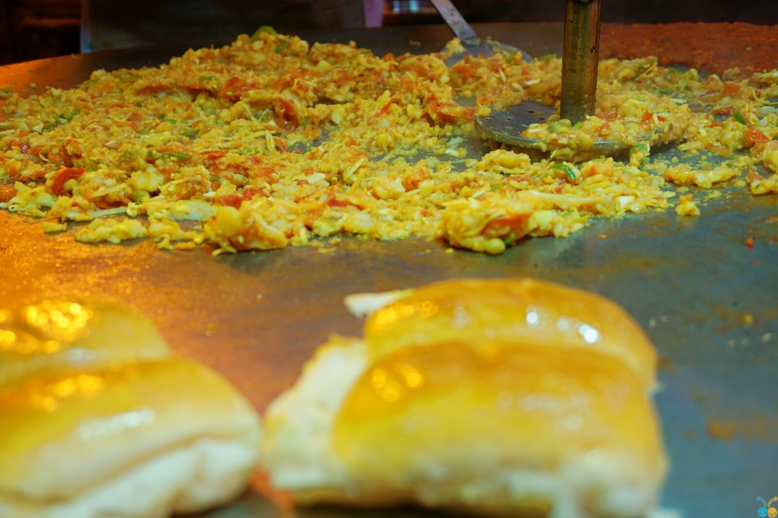 Sony E 16-50mm F3.5-5.6 PZ OSS sample photo. Bread, bun, buns, butter photography