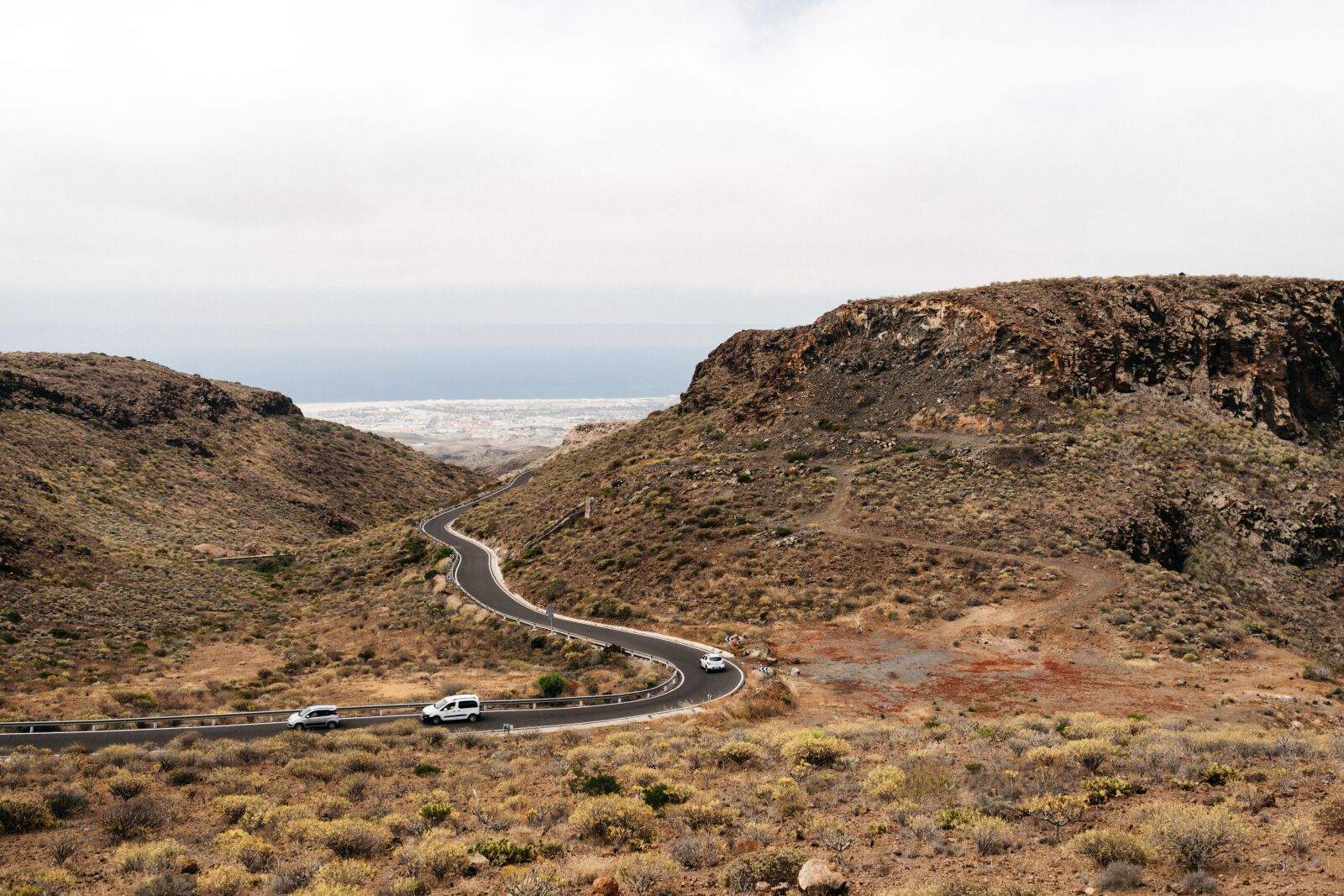 Sony a7 II + Sony Vario Tessar T* FE 24-70mm F4 ZA OSS sample photo. Landscape, rocky, mountain photography