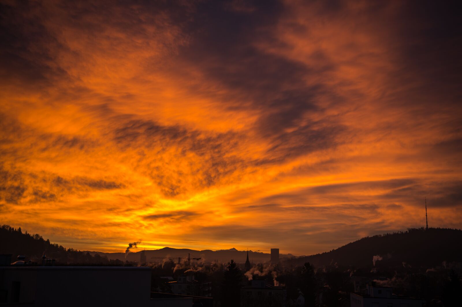 Nikon D4 sample photo. Sunrise, skies, orange photography