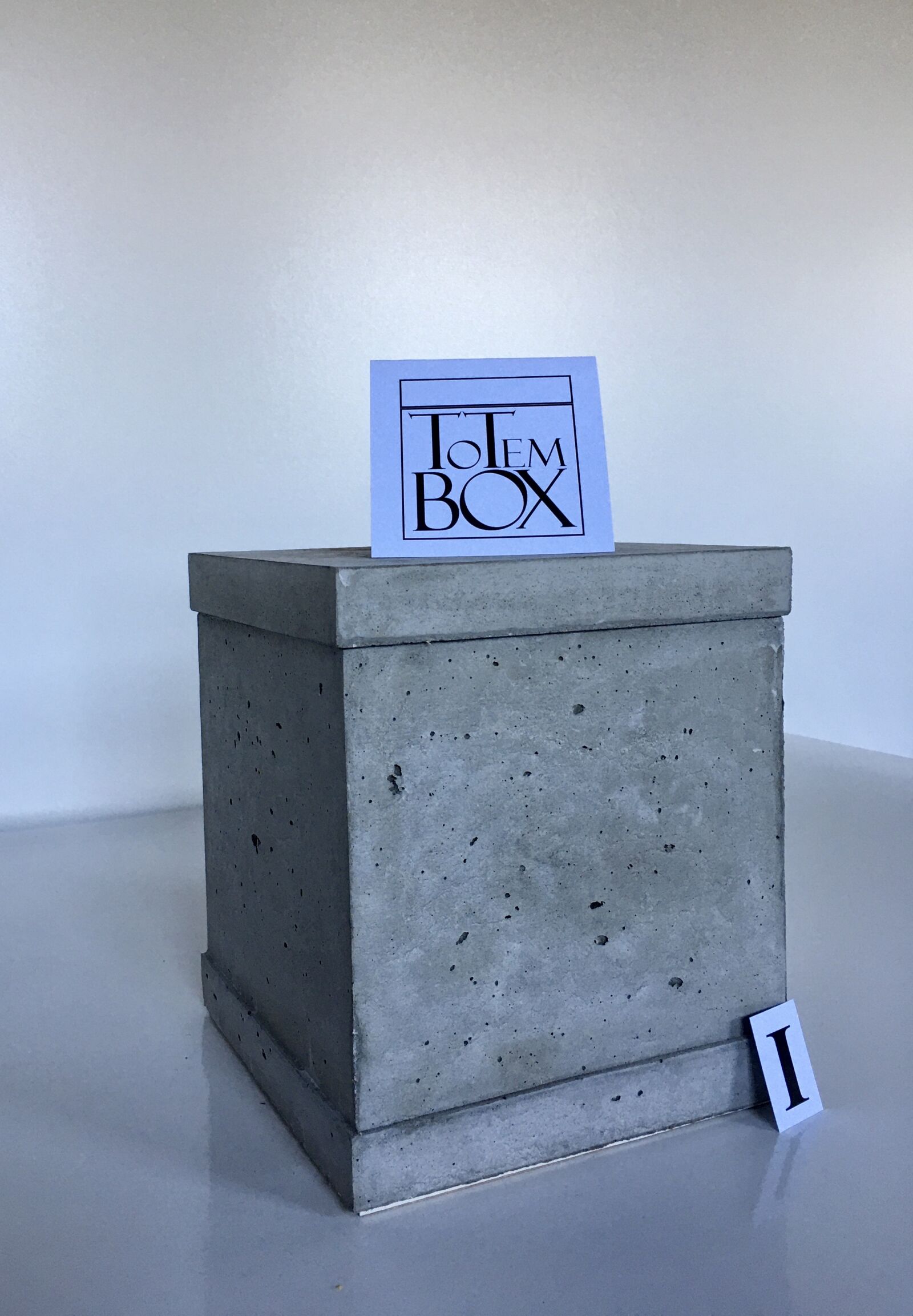 iPhone 6s Plus back camera 4.15mm f/2.2 sample photo. Concrete, design, box photography