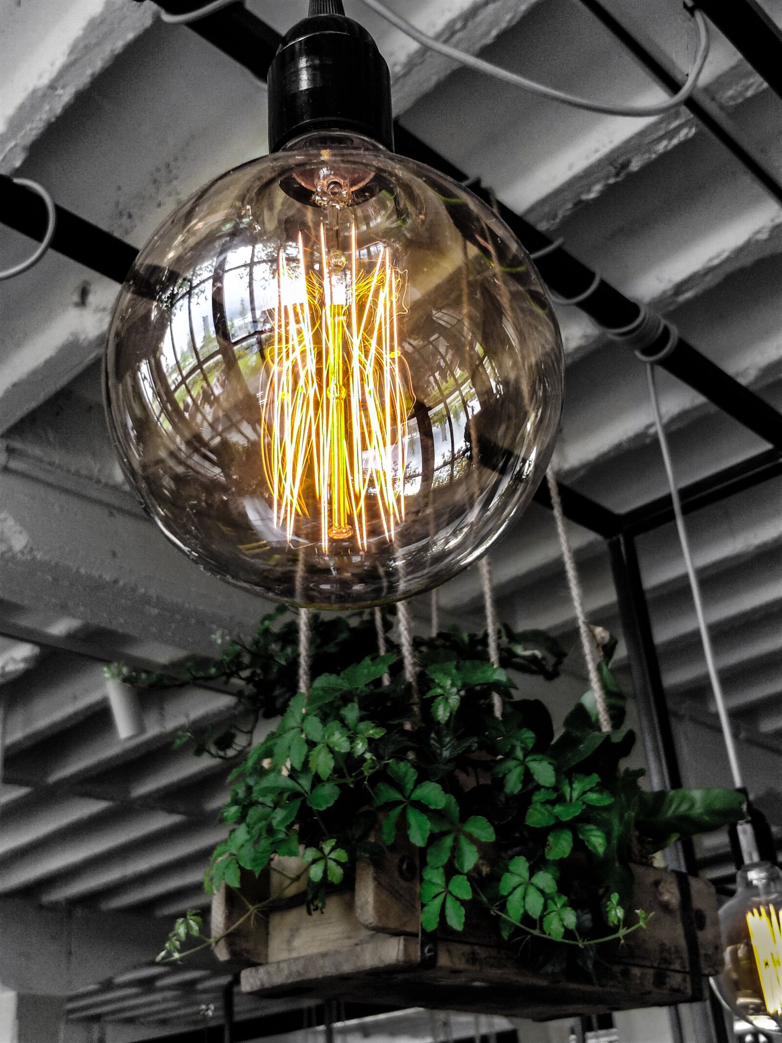 OnePlus 5 sample photo. Lamp, vintage, light photography