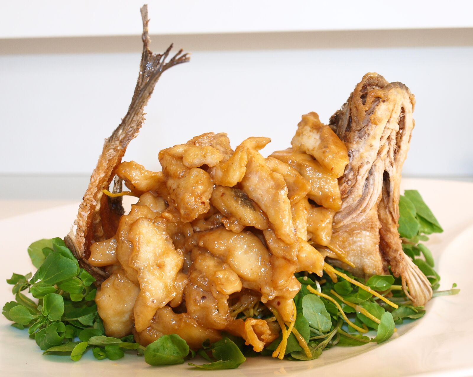 Olympus E-520 (EVOLT E-520) sample photo. Sea bass, crispy noodles photography