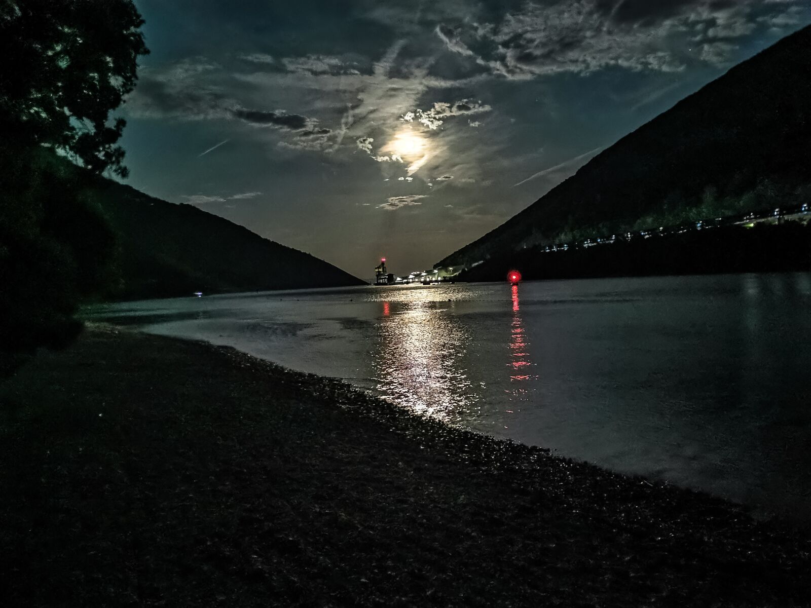 HUAWEI P30 sample photo. Full moon, night, before photography