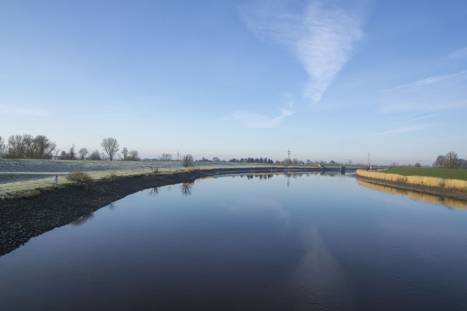 Sony a6000 + Sony Vario-Tessar T* E 16-70mm F4 ZA OSS sample photo. Waters, nature, river photography