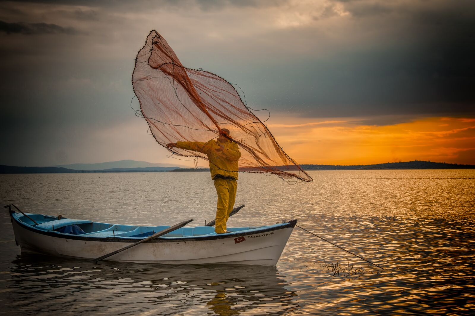 Canon EOS 70D + Canon EF 24-105mm F4L IS USM sample photo. Photo, lake, fish photography
