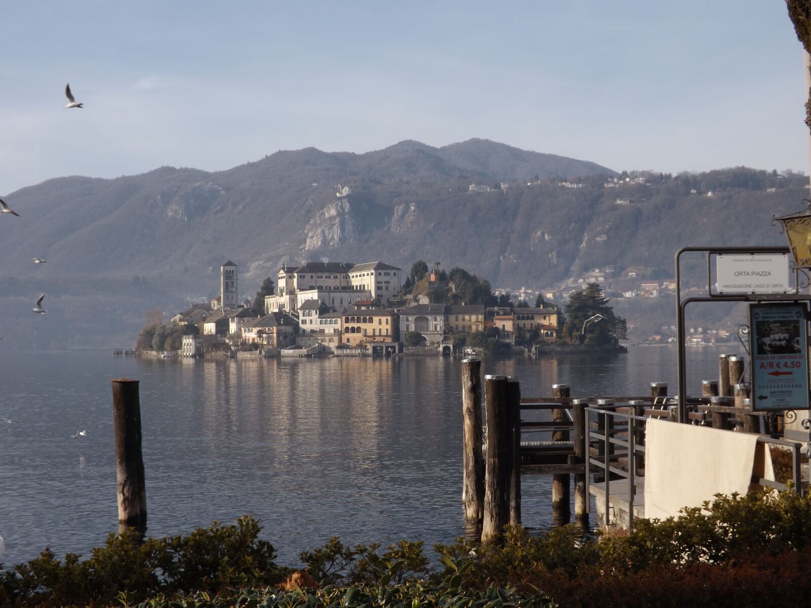 Fujifilm FinePix SL300 sample photo. Italy, lake, relax photography