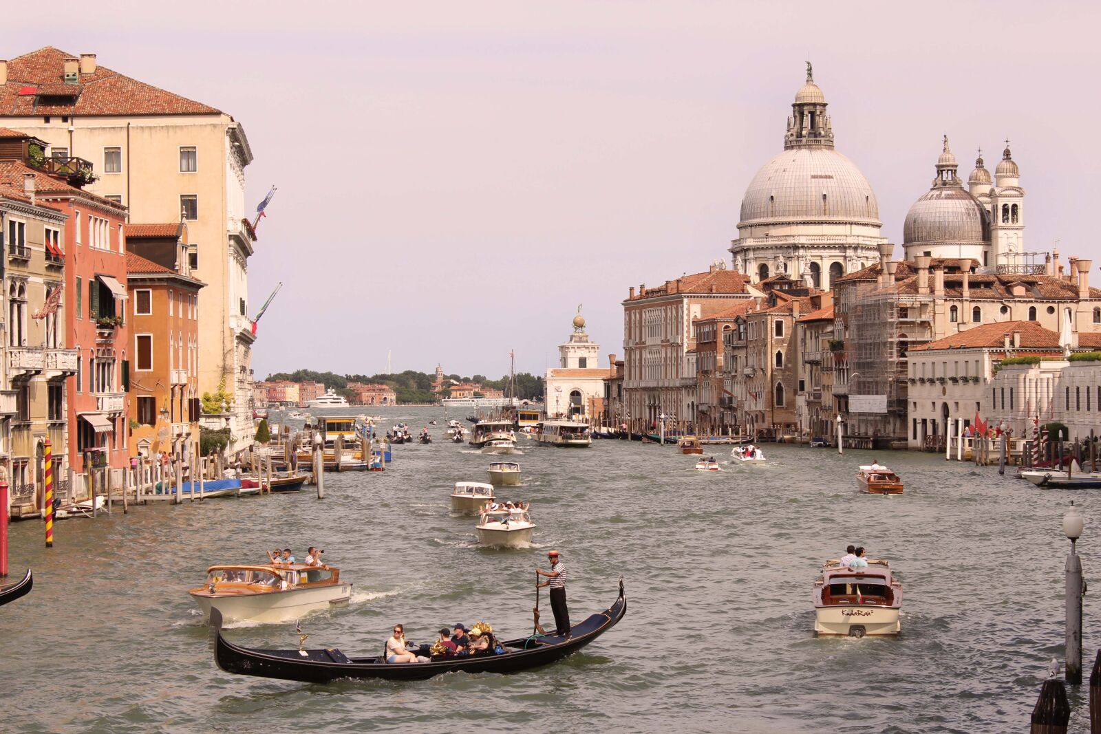 Canon EOS 600D (Rebel EOS T3i / EOS Kiss X5) sample photo. Venice, channel, italy photography