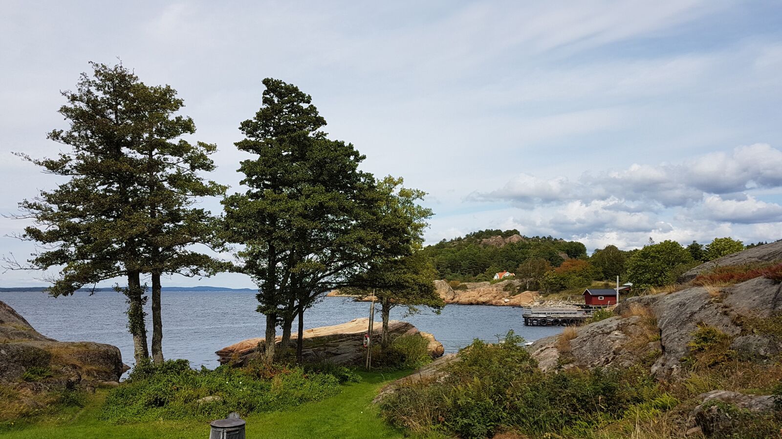 Samsung Galaxy S7 Edge sample photo. Trees, bay, landscape photography