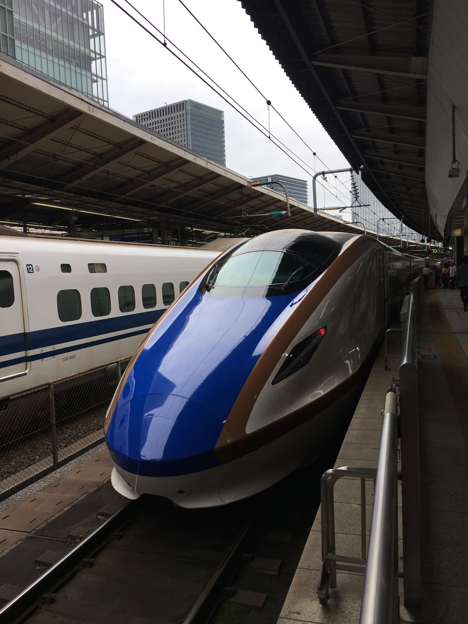 Apple iPhone 6s sample photo. Bullet train, e7 w7 photography