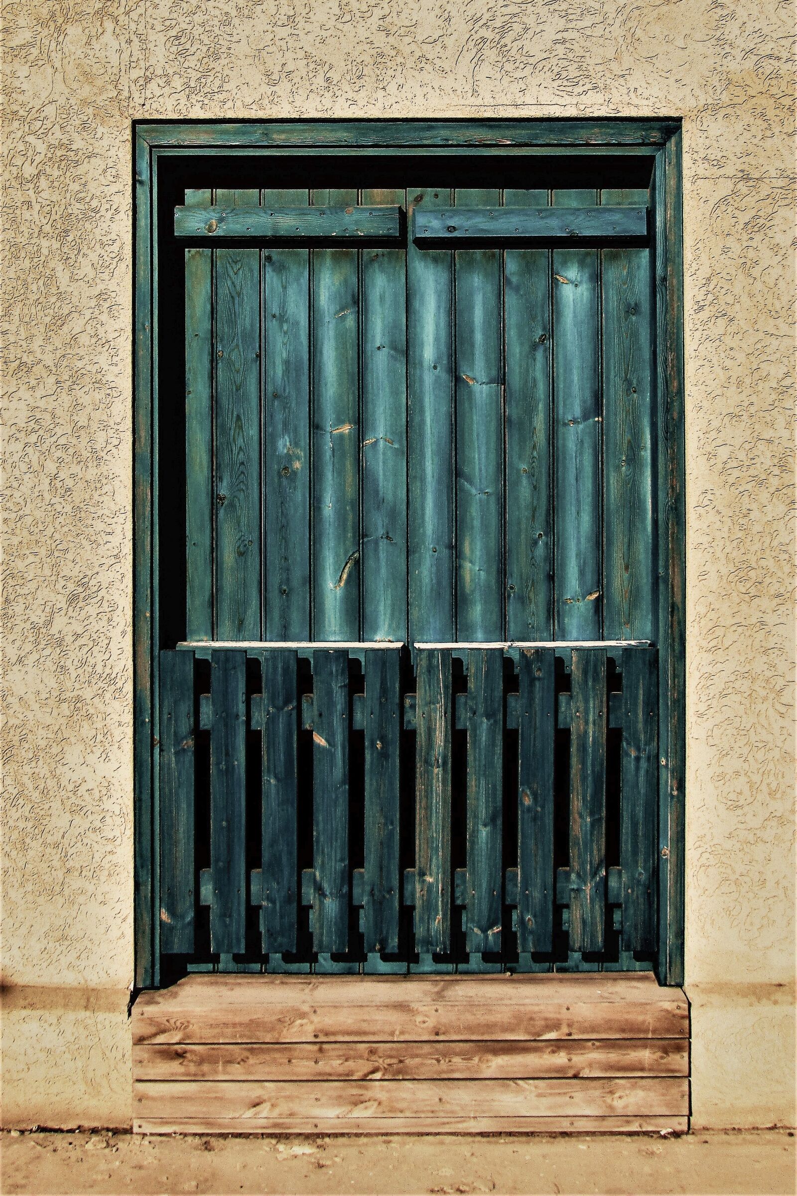 Canon PowerShot SX400 IS sample photo. Door, traditional, wooden photography