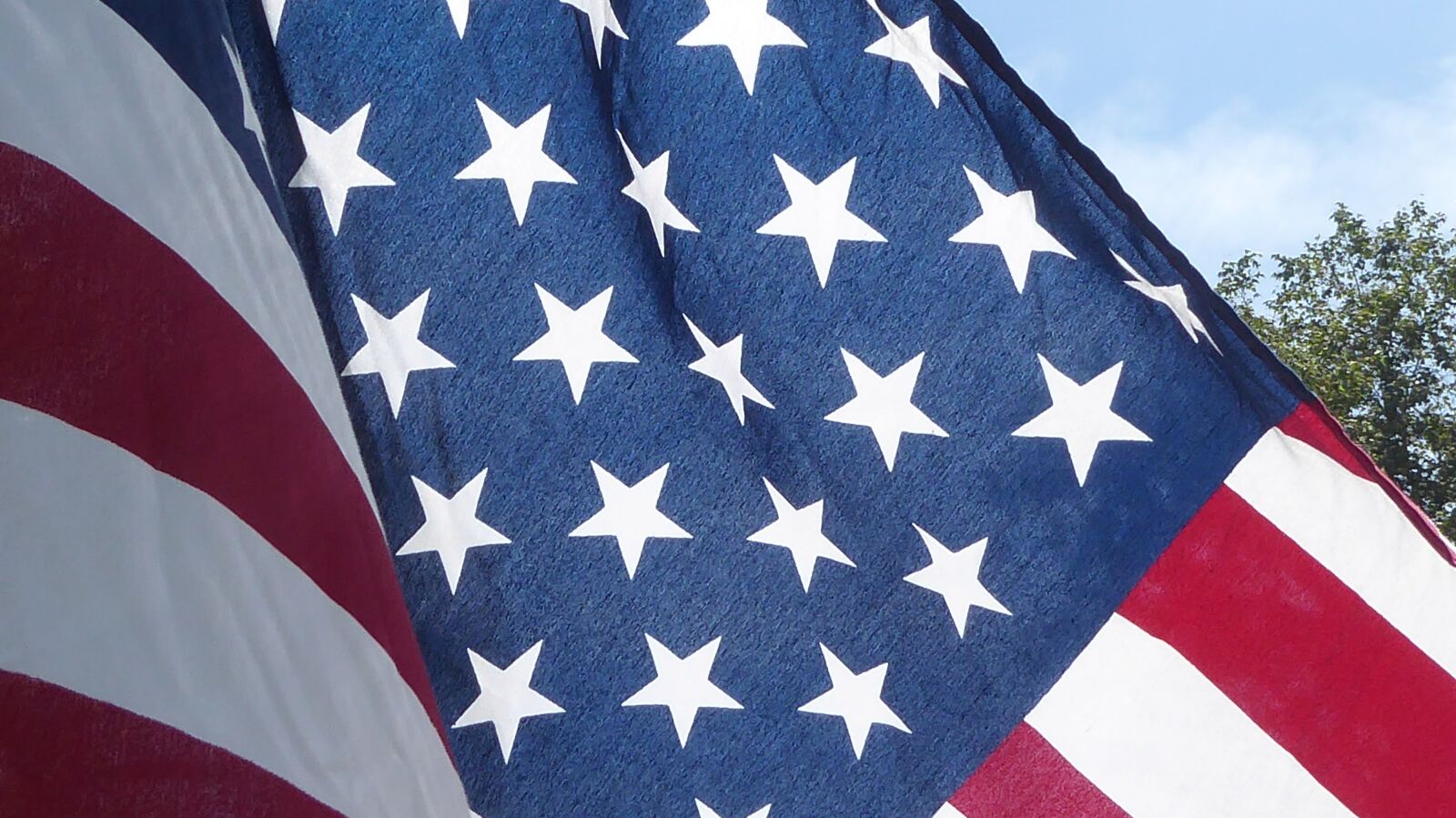 Panasonic Lumix DMC-ZS50 (Lumix DMC-TZ70) sample photo. American flag, flag, american photography
