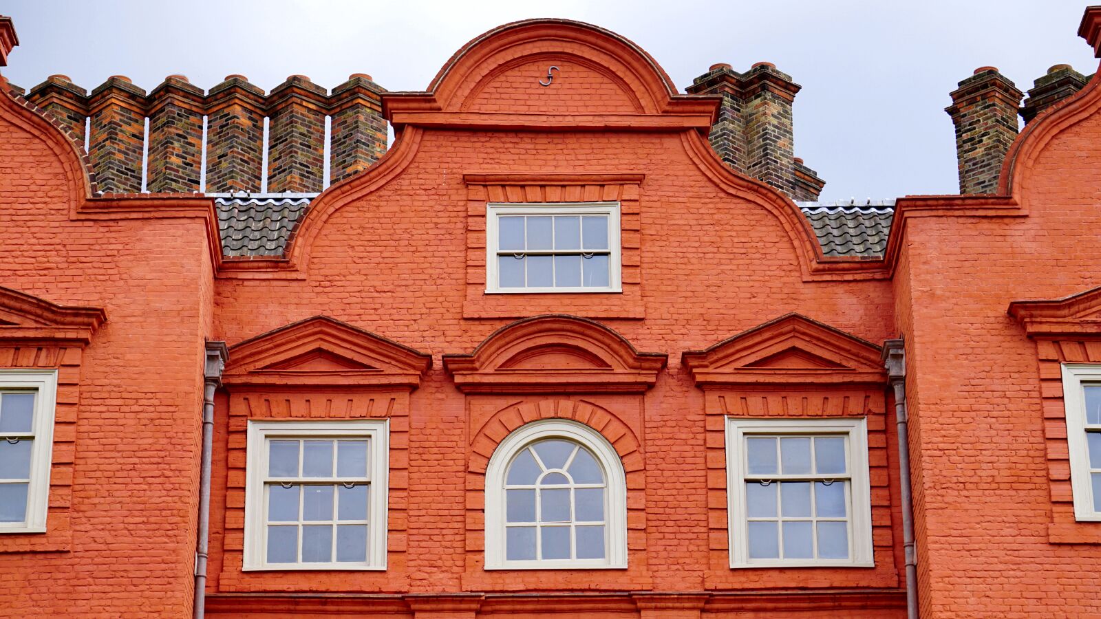 Sony E 55-210mm F4.5-6.3 OSS sample photo. Red, building, architecture photography