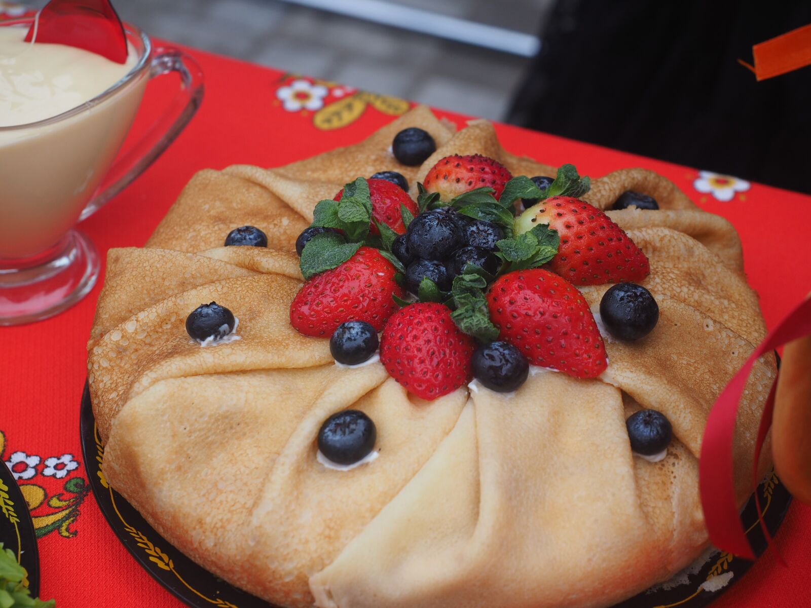 Olympus OM-D E-M1 + Olympus M.Zuiko Digital ED 12-40mm F2.8 Pro sample photo. Pancake day, original pancakes photography
