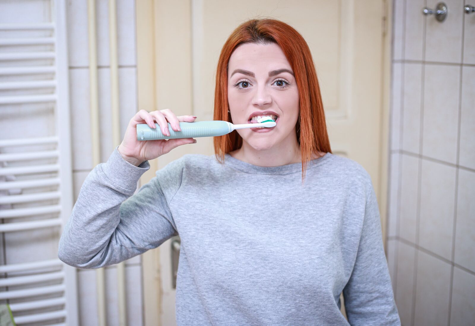 Canon EOS 6D + Canon EF 50mm F1.8 STM sample photo. Teeth, brushing teeth, dentist photography