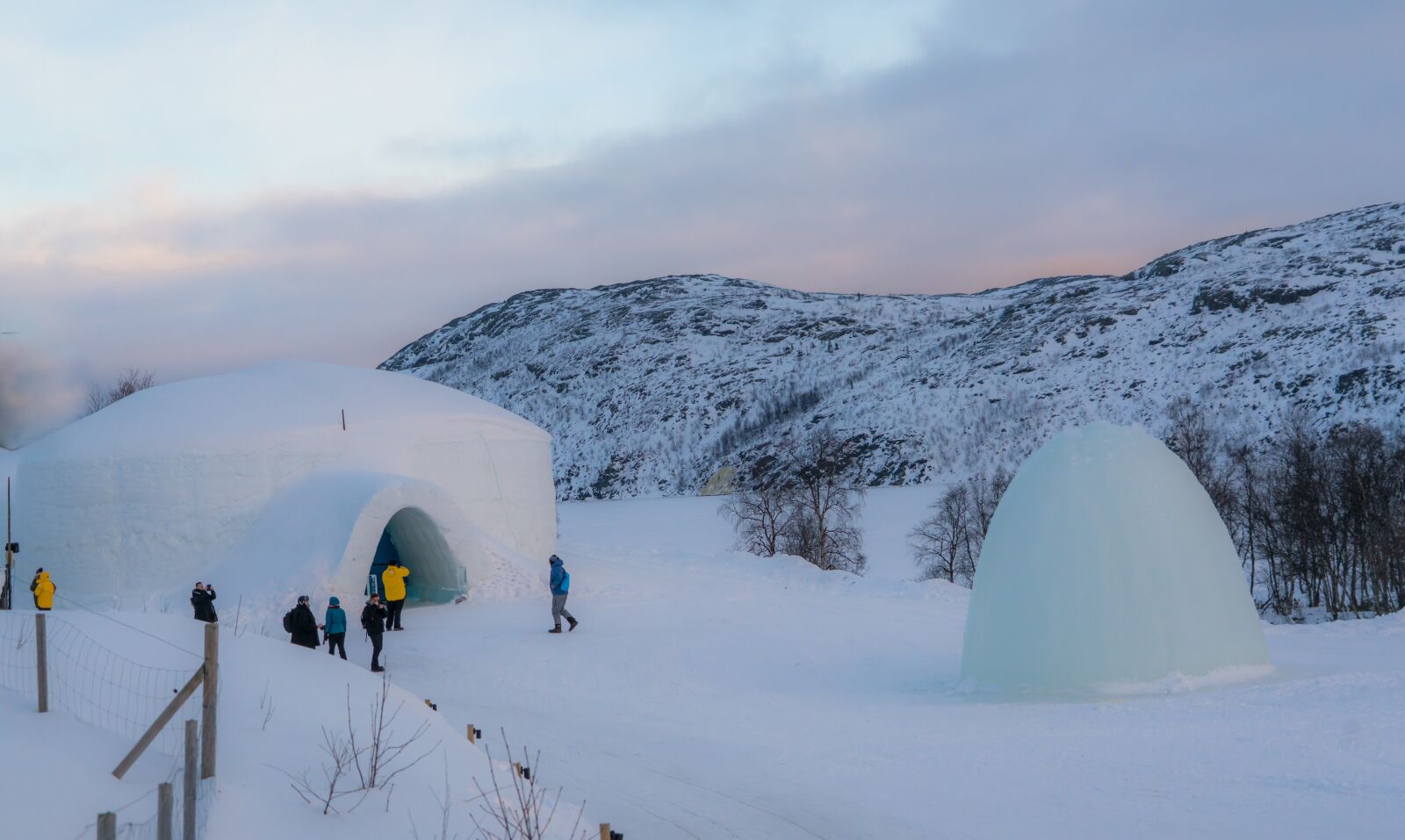 Sony a7R II + Sony FE 24-240mm F3.5-6.3 OSS sample photo. Norway, kirkenes, snowhotel photography
