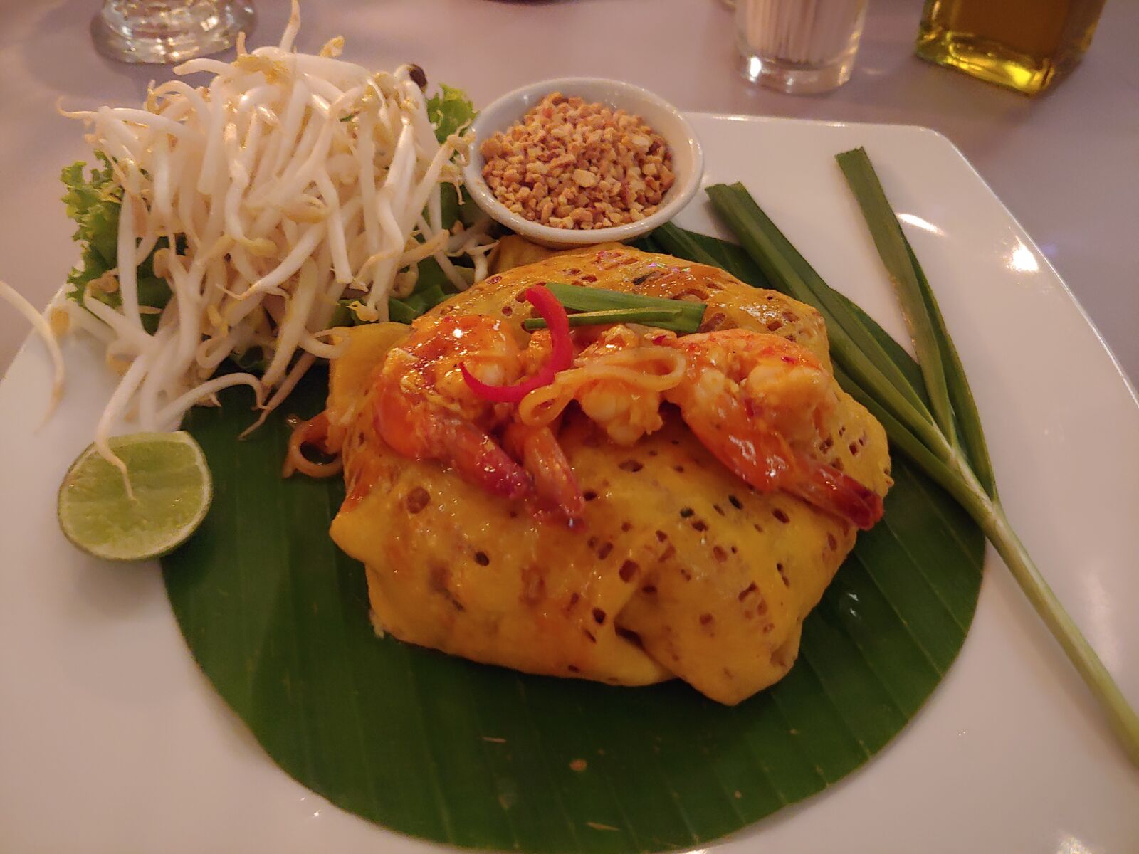 LG G7 THINQ sample photo. Thai pot, thailand, food photography