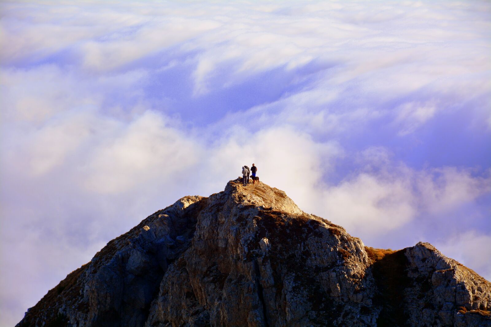 Nikon D7100 sample photo. Top, excursion, clouds photography
