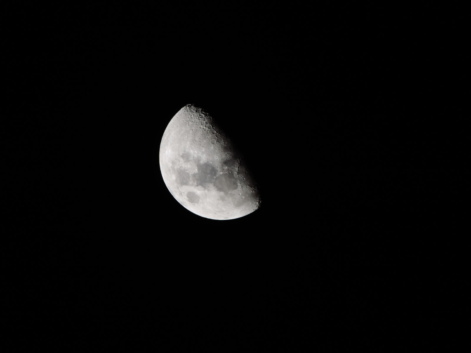 Nikon Coolpix P520 sample photo. Moon photography
