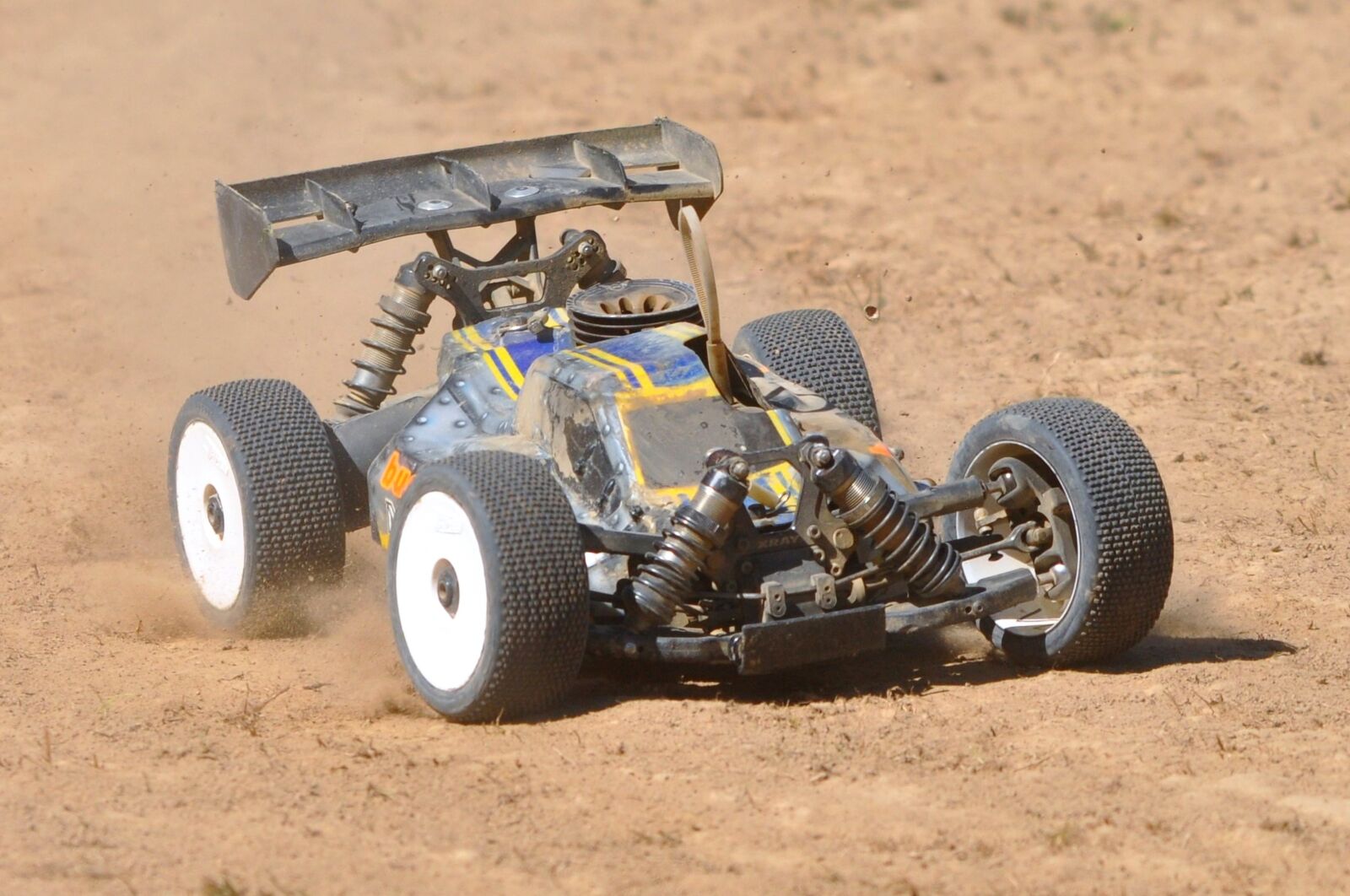 Nikon D5000 sample photo. Rc 1 8, off road, buggy photography