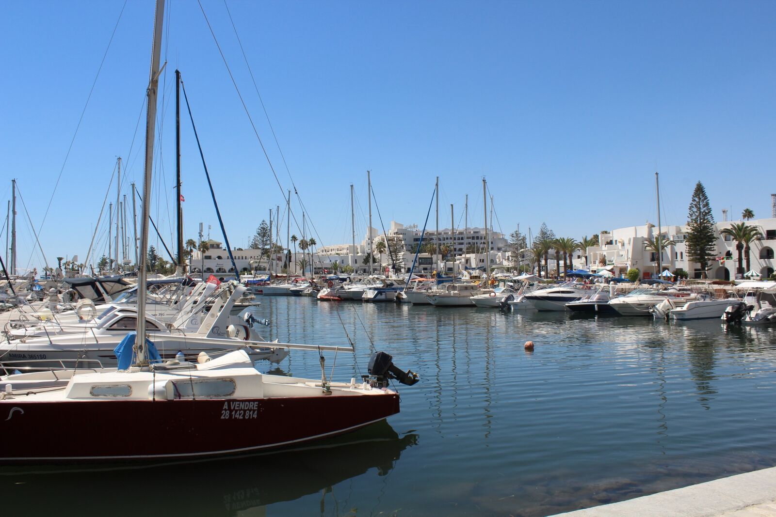 Canon EOS 1300D (EOS Rebel T6 / EOS Kiss X80) sample photo. Tunisia, port, ship photography