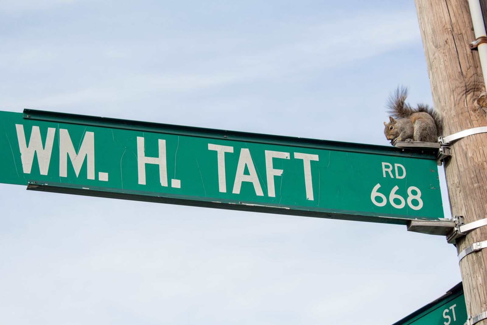 Canon EOS 700D (EOS Rebel T5i / EOS Kiss X7i) sample photo. Road, guidance, sign photography