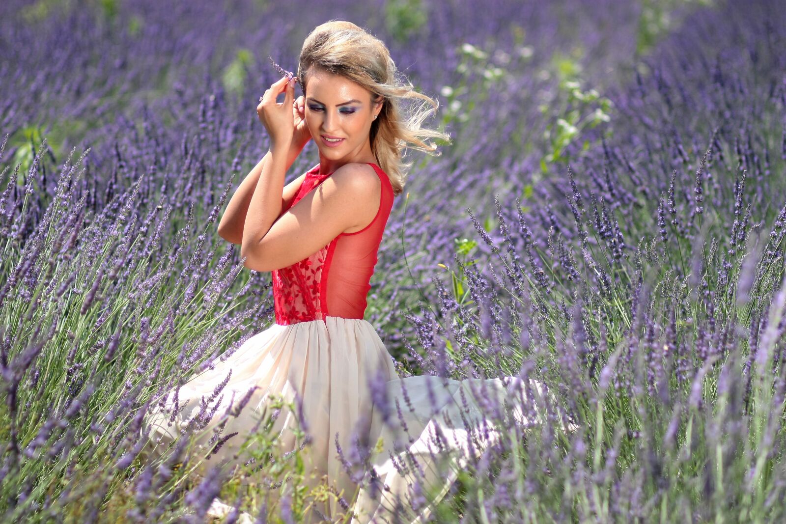 Canon EOS 450D (EOS Rebel XSi / EOS Kiss X2) sample photo. Girl, lavender, mov photography