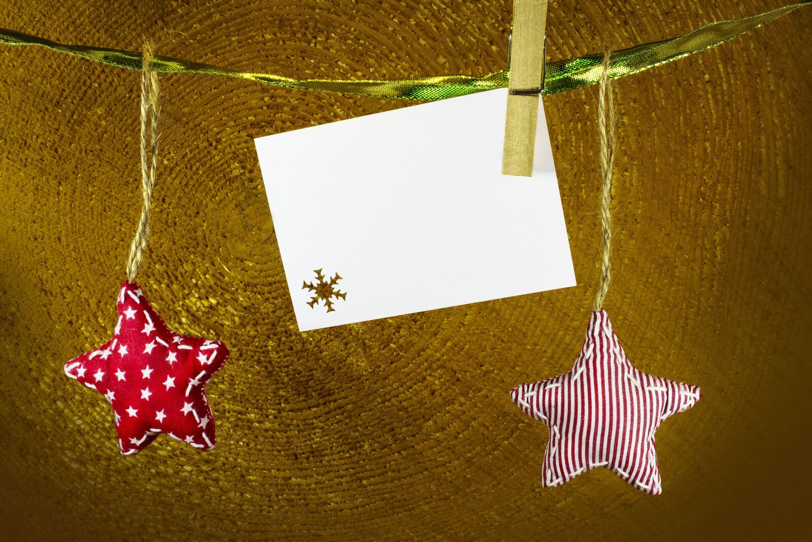 Canon EOS 1300D (EOS Rebel T6 / EOS Kiss X80) sample photo. Christmas, star, map photography