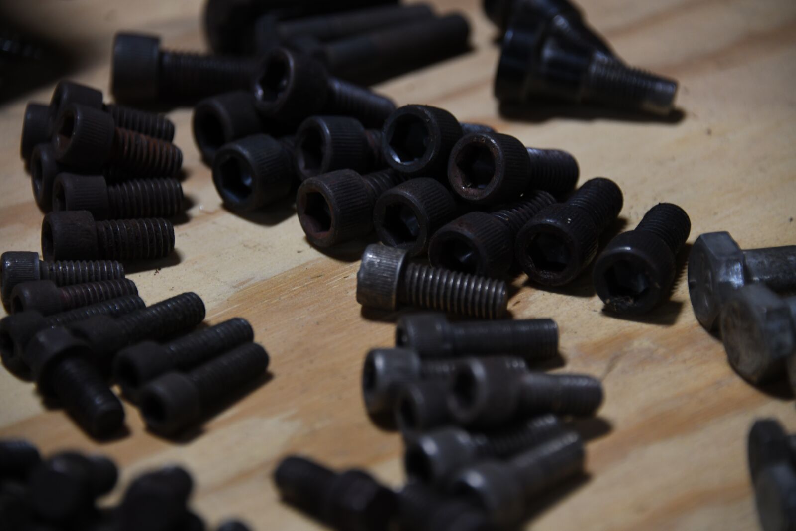 Nikon D850 sample photo. Bolt, metal, working photography