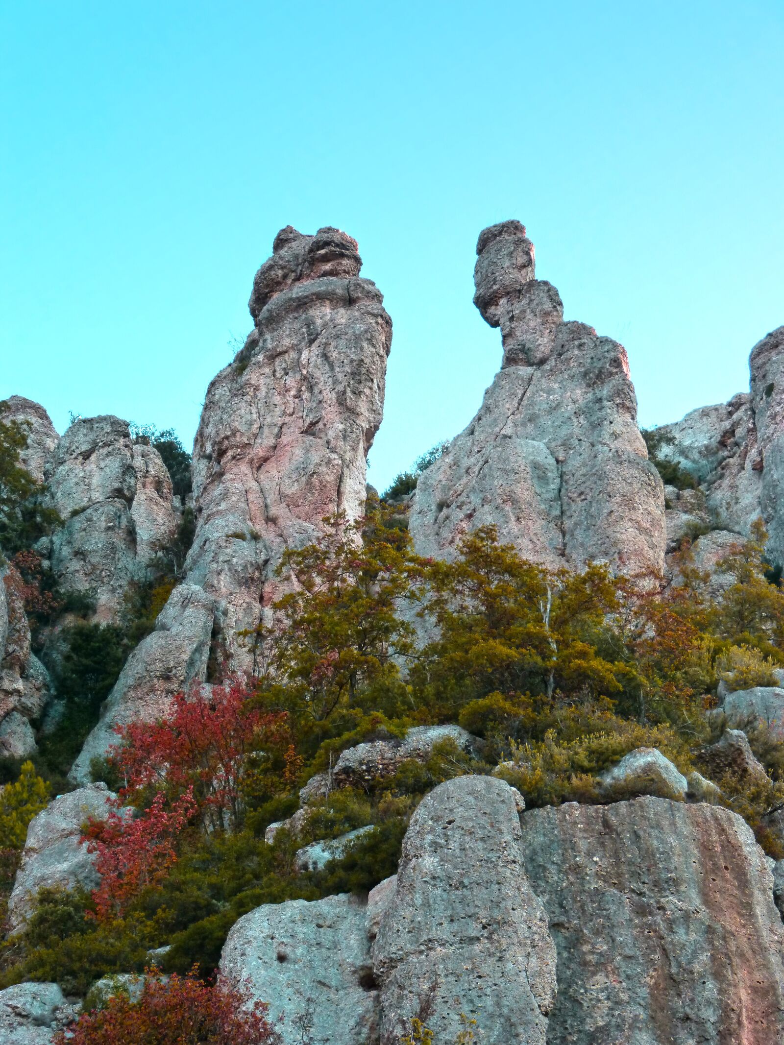 Panasonic DMC-FZ62 sample photo. Rock, limestone, conglomerate photography