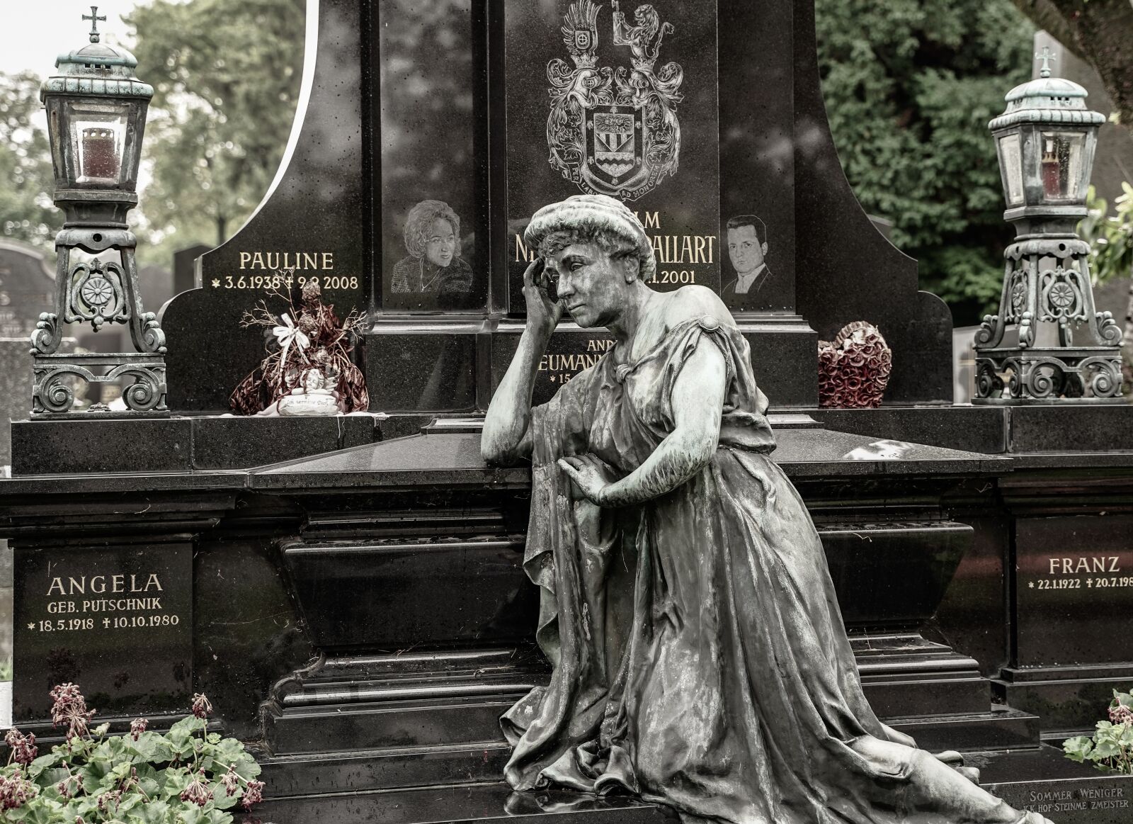 Sony a7 III + Tamron 28-75mm F2.8 Di III RXD sample photo. Vienna's central cemetery, vienna photography