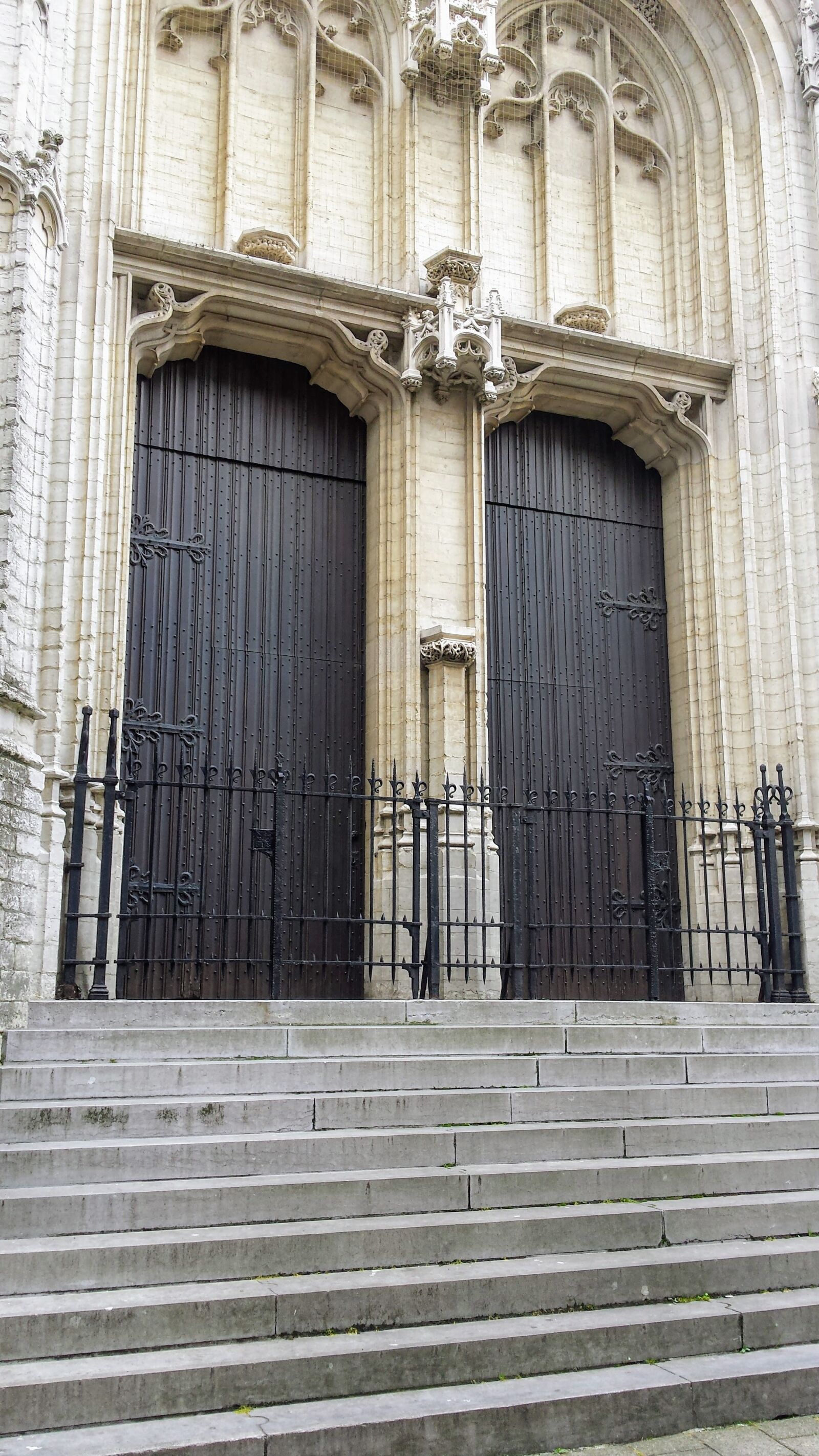 Samsung Galaxy S4 sample photo. St paul's church, antwerp photography