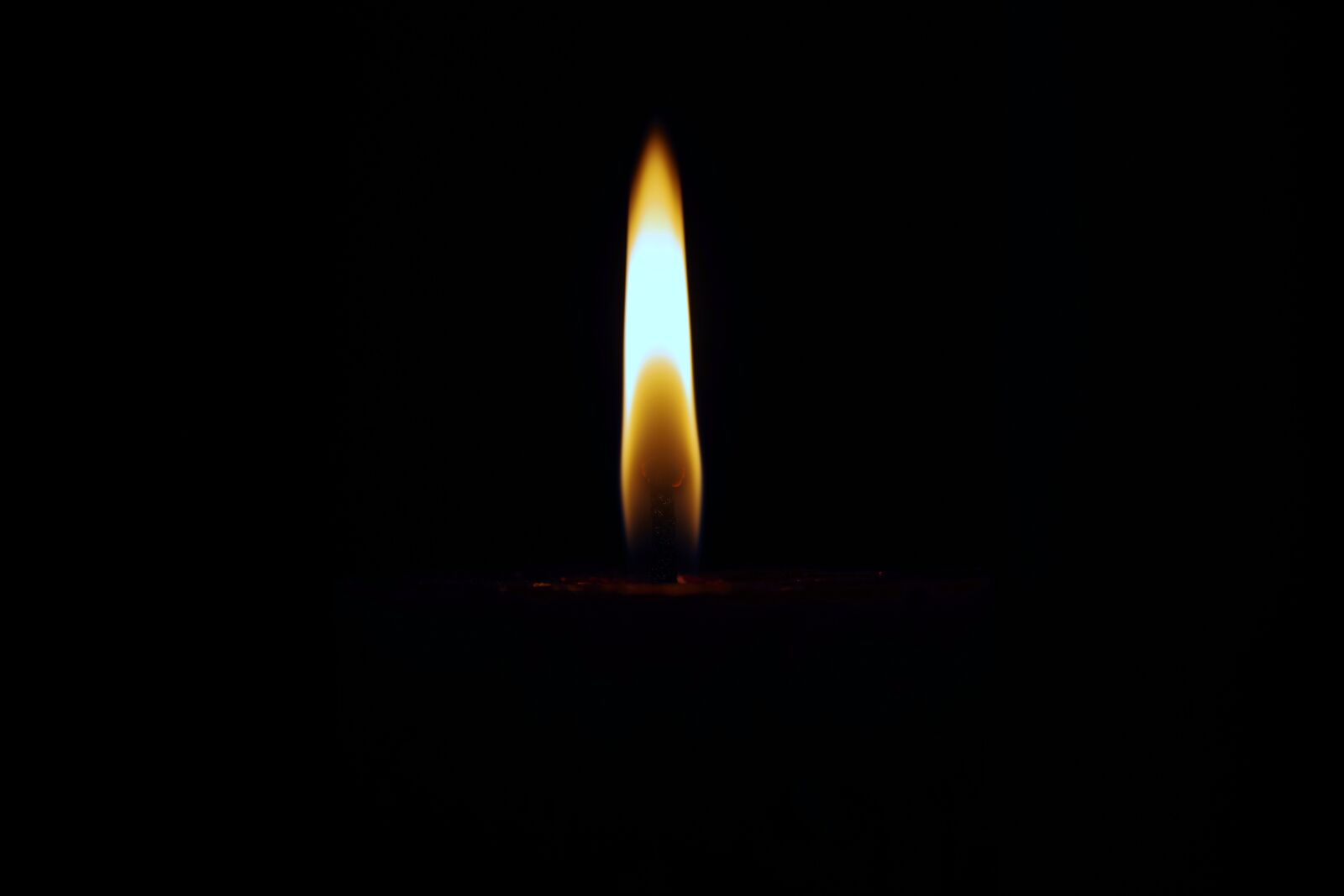 Pentax K-S2 sample photo. The flame, light, glow photography