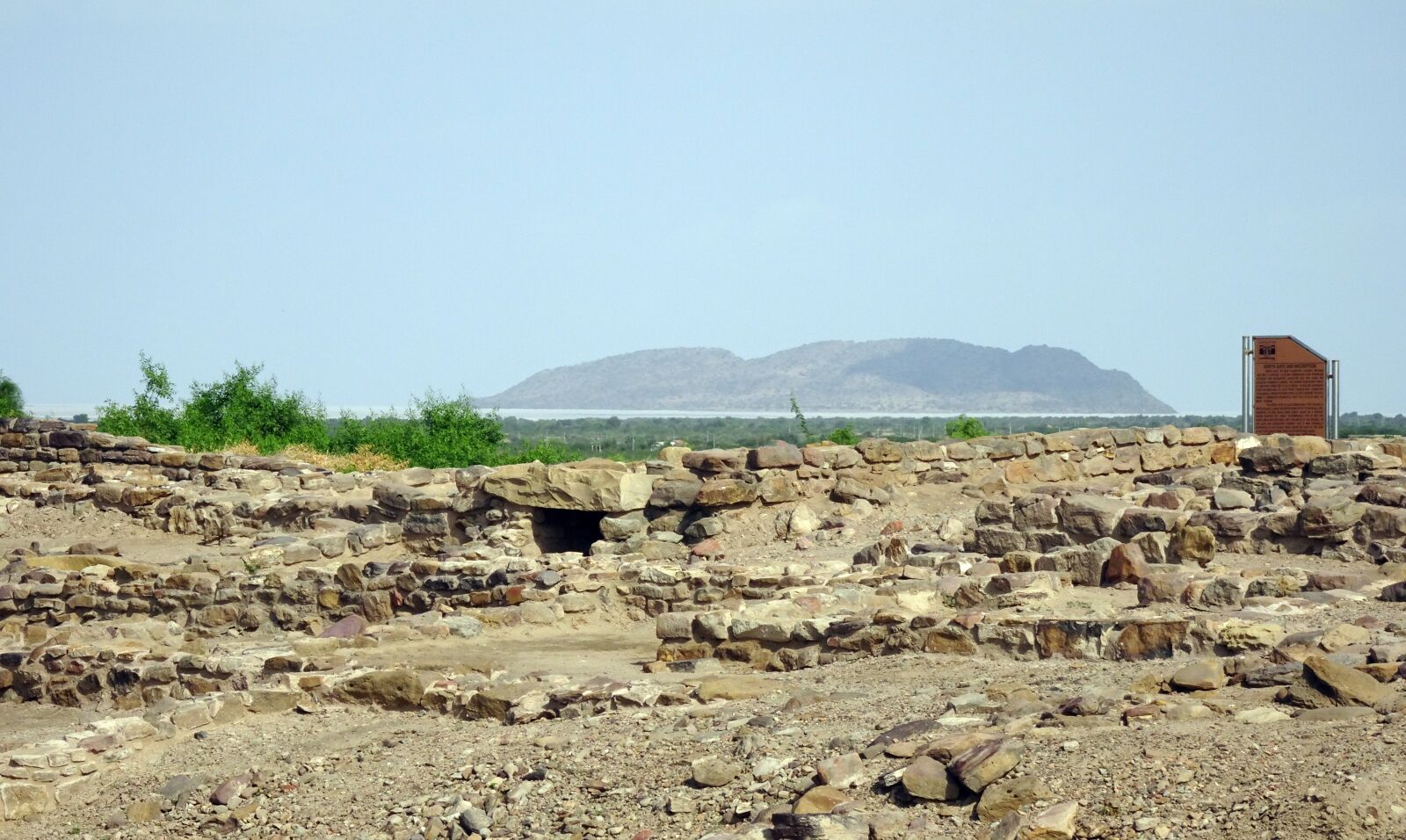 Sony Cyber-shot DSC-HX90V sample photo. Dholavira, archaeological site, excavation photography