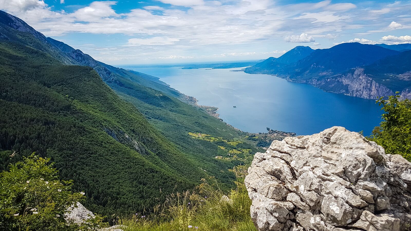 Samsung Galaxy S7 Edge sample photo. Garda, hiking, italy photography