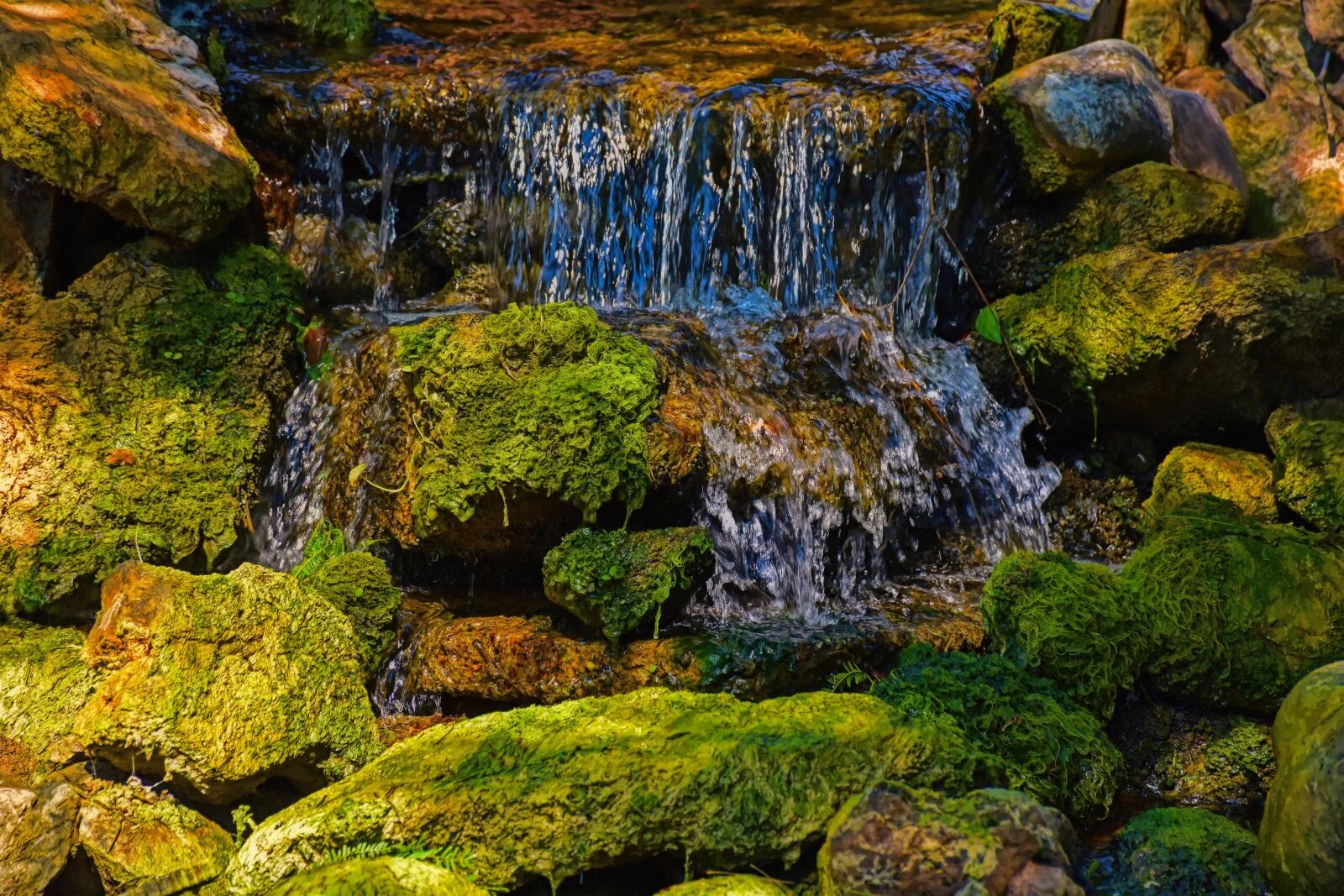 Nikon D5500 sample photo. Waterfall, moss, rocks photography