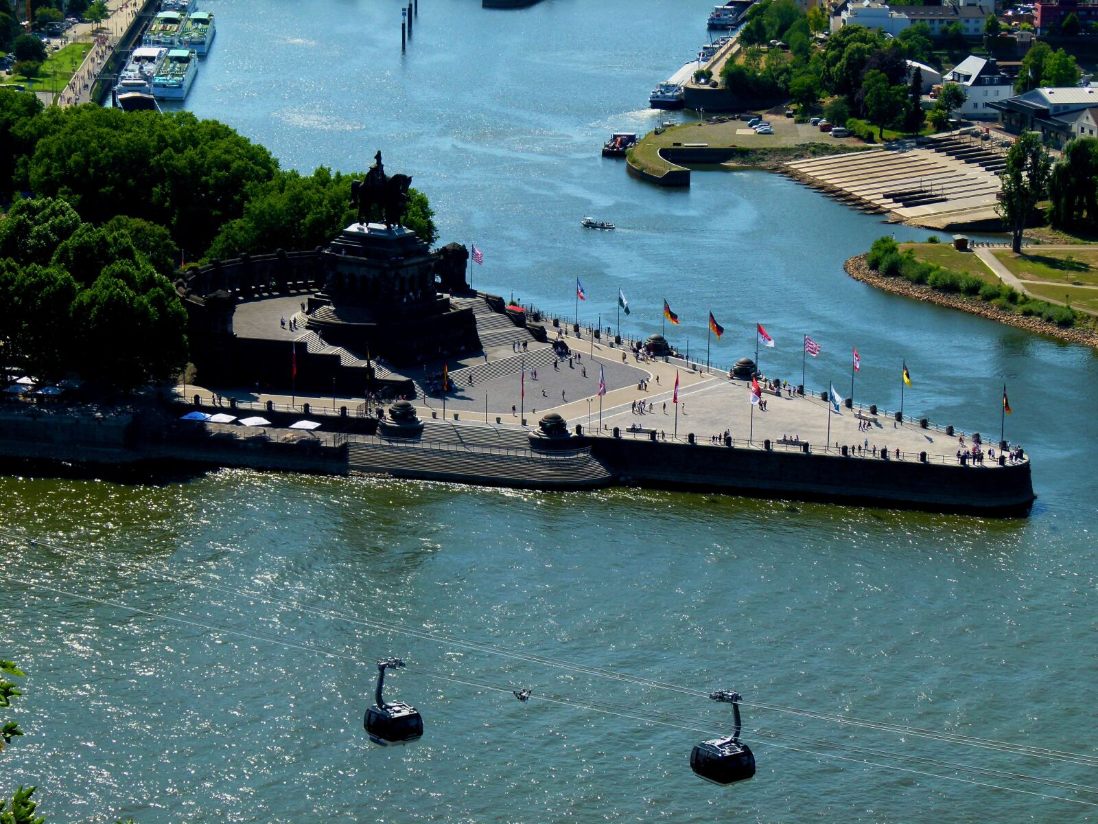 Panasonic Lumix DMC-FZ100 sample photo. Rhine, river, water photography