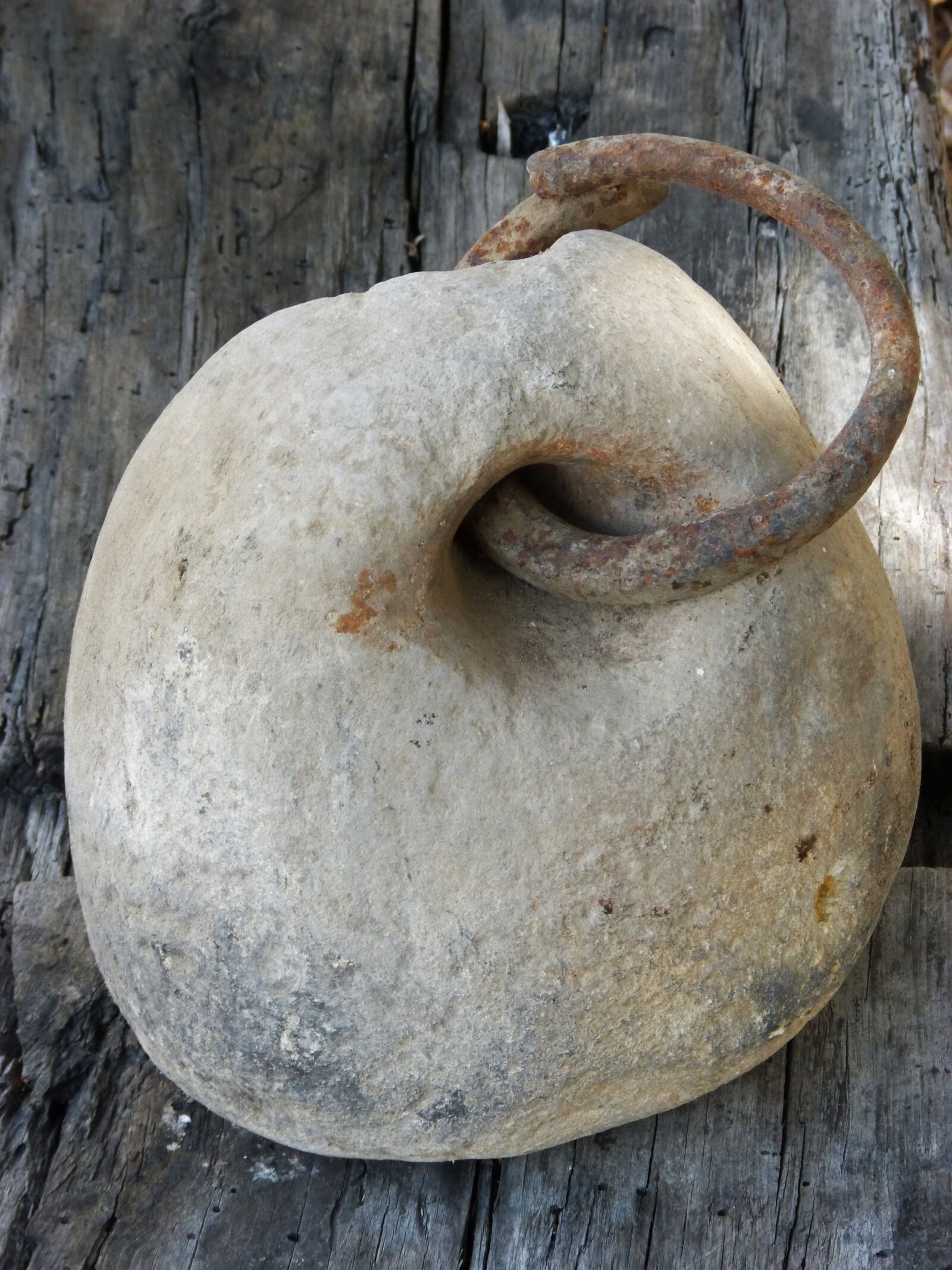 Panasonic DMC-FZ62 sample photo. Stone, weight, old weight photography