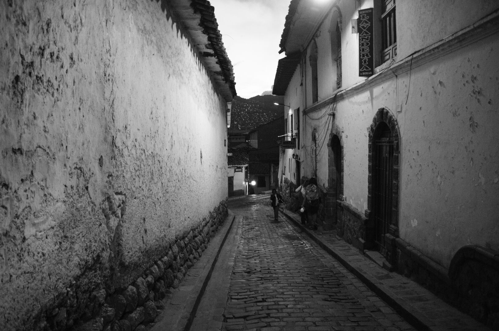 Nikon D3200 sample photo. Cusco, peru, black and photography
