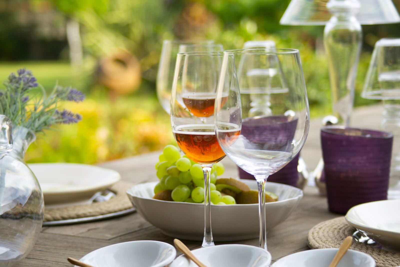 Sony Alpha DSLR-A850 sample photo. A toast, wine, table photography