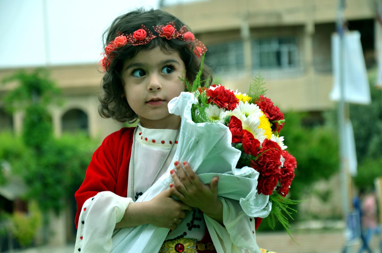 Nikon D7000 sample photo. Tina, flower, kid photography