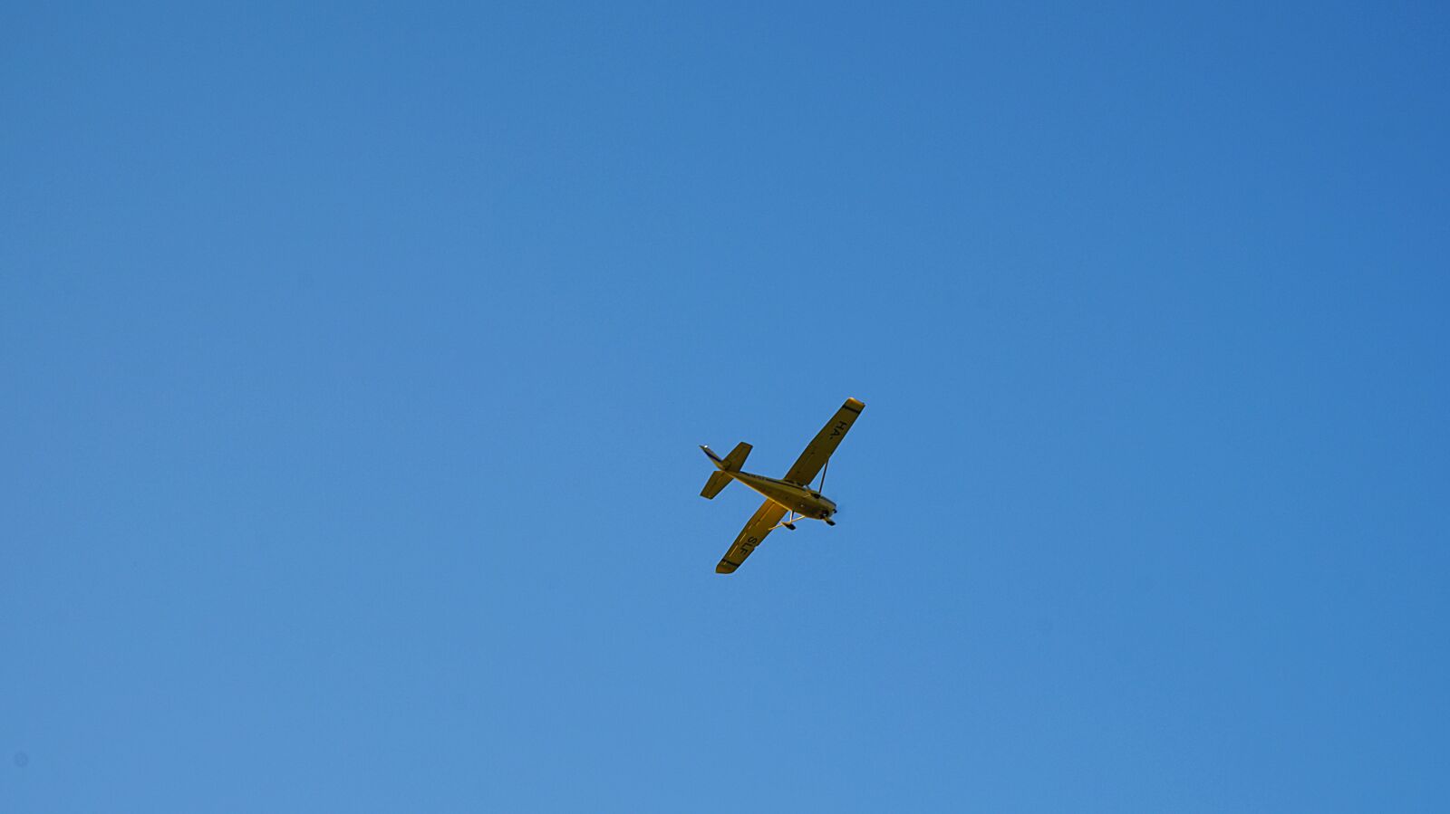 Sony Alpha a5000 (ILCE 5000) sample photo. Aircraft, light aircraft, sport photography