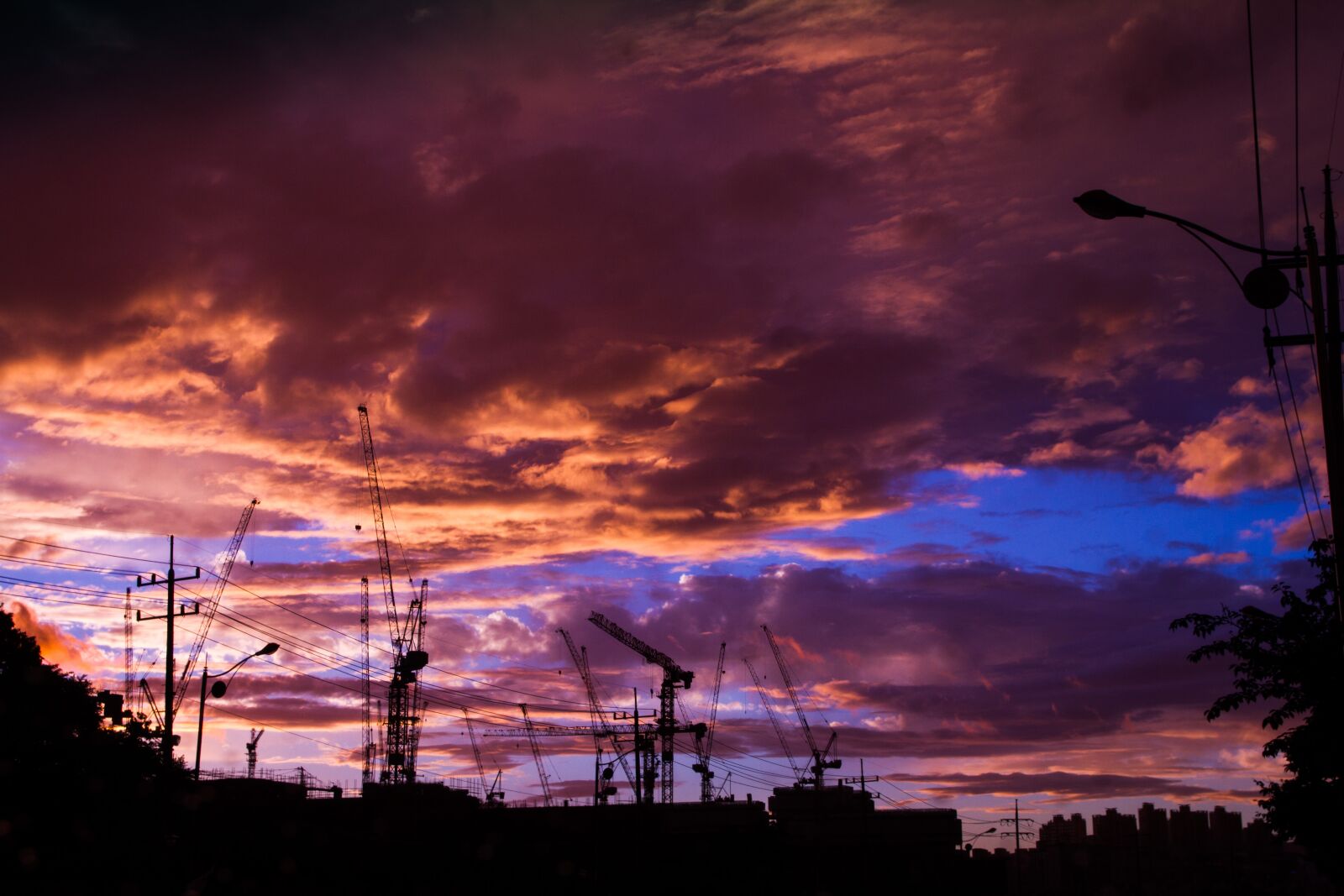 Canon EOS 7D sample photo. Glow, sky, silhouette photography