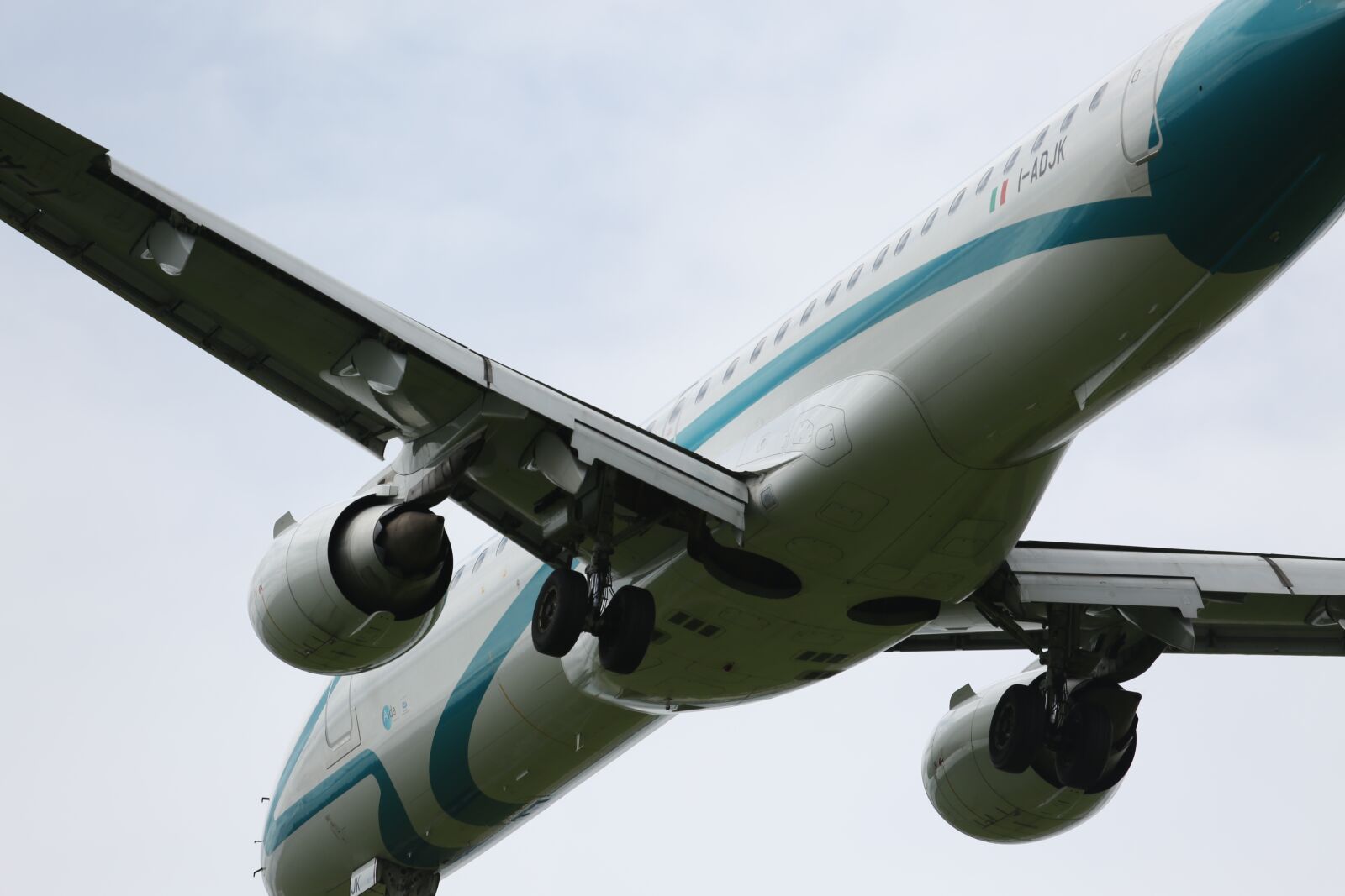 Canon EF 100-400mm F4.5-5.6L IS USM sample photo. Flyer, aircraft, sky photography