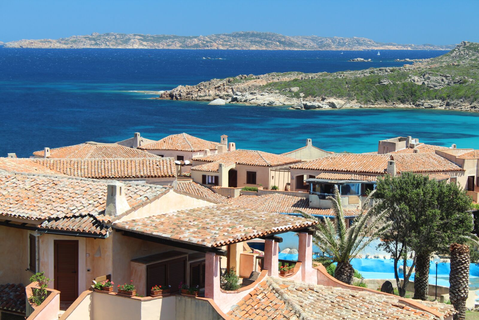 Canon EOS 1300D (EOS Rebel T6 / EOS Kiss X80) sample photo. Landscape, la marmorata, sardinia photography