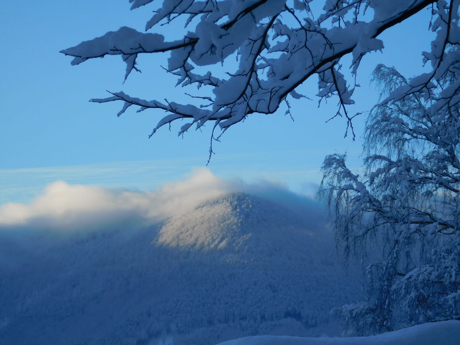 Nikon Coolpix L840 sample photo. Radhošť, winter, mountains photography