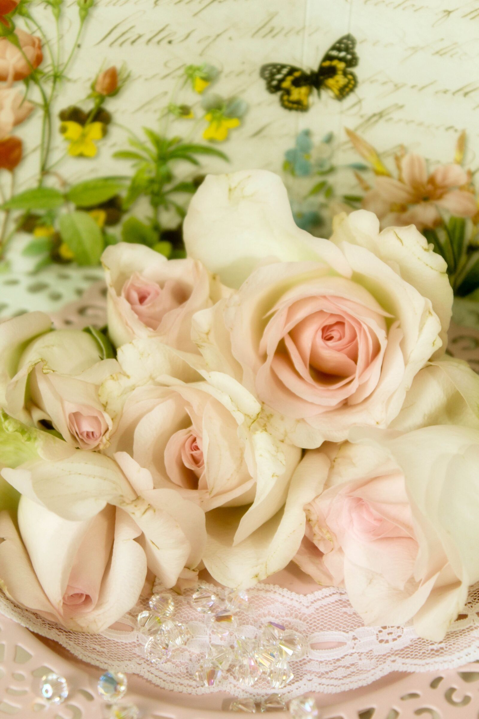 Canon EOS 600D (Rebel EOS T3i / EOS Kiss X5) sample photo. Roses, butterfly, vintage photography