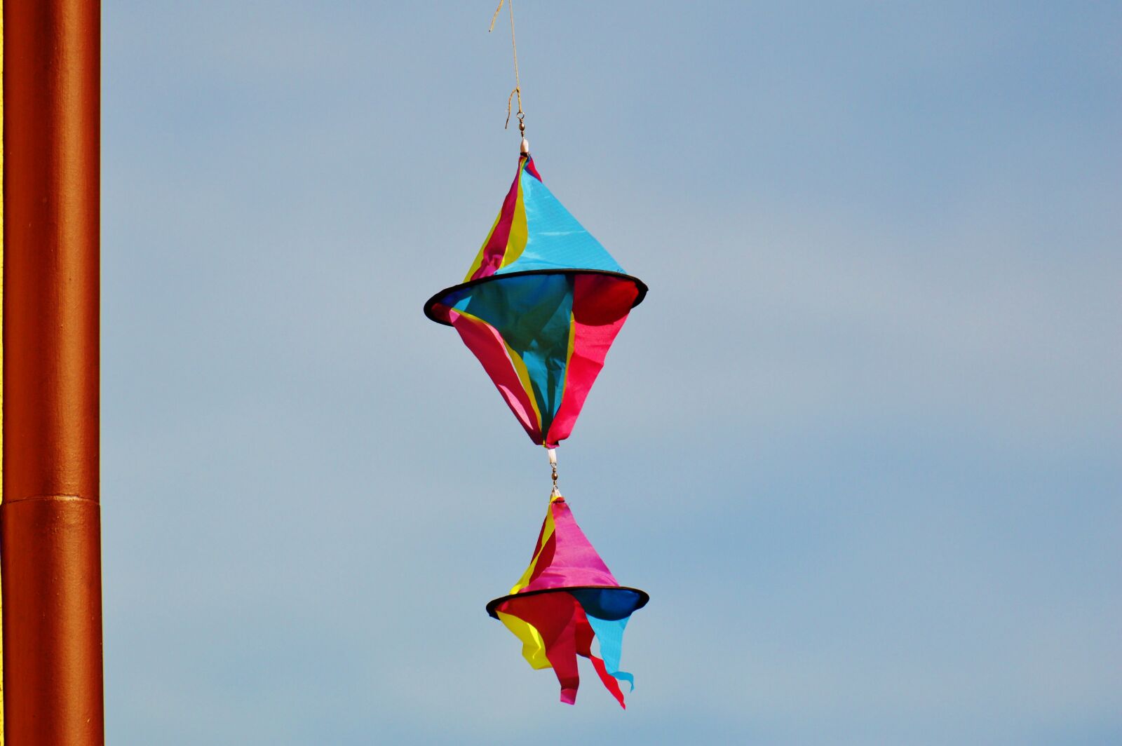 Nikon D3200 sample photo. Windspiel, colorful, turn photography